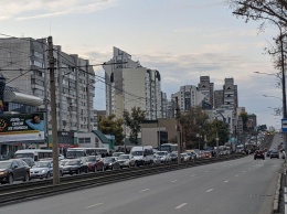 «Собрать все в одном месте, все перекрыть»: транспортный коллапс омрачил юбилейный День города в Барнауле