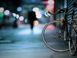 Член Совфеда предложил штрафовать за нарушение новых ПДД велосипедистов и владельцев мопедов в России
