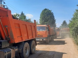Амурчане жалуются на проезжающие через Богородское грузовики
