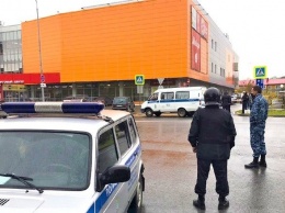 В Ханты-Мансийске аноним сообщил о минировании торгового центра