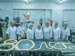 В Алтайском крае изготовили самую длинную сырную косичку
