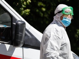 Чехия вновь вводит режим ЧС из-за коронавируса