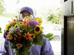 Под предлогом покупки цветов обманули предпринимателя из Чебоксар