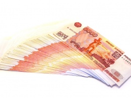 Жительница Бийска взяла в кредит 300 тыс. рублей и перевела их мошенникам