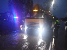 «20 минут еще пульс прощупывался»: в Барнауле водитель «КамАЗа» насмерть сбил подростка на пешеходном переходе