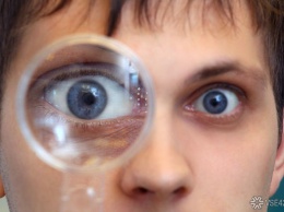 Российский офтальмолог развеяла миф о вреде смартфонов для зрения