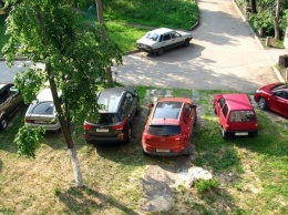 С нарушителями правил парковки в Симферополе будут бороться по-новому