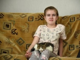 14-летней Юле из Свободного нужны деньги на срочную операцию
