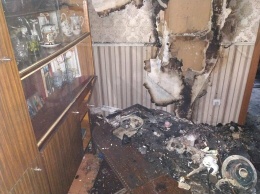 В Симферополе потушили пожар в квартире: 2 человека эвакуированы, - ФОТО