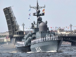 Россия полностью перекрыла Керченский пролив и черноморский берег