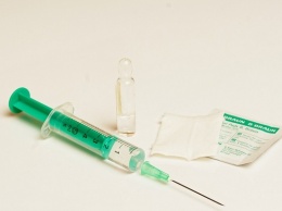 Пациенту барнаульской больницы попытались передать шприц с наркотиком