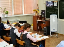 Для школ и детсадов Симферополя закупили более 2 тысяч рециркуляторов