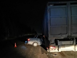 Четверо молодых людей пострадали при ДТП с грузовиком в Кировской области