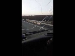 Автомобиль въехал в отбойник в Кузбассе: есть погибшие