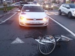 МЧС: в ДТП с участием велосипедиста на ул. Челнокова удалось спасти 2 человек