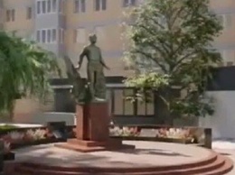 Торжественное открытие памятника Амет-Хану Султану в центре Симферополя состоится утром 25 октября, - ВИДЕО