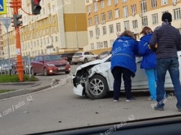 Иномарки столкнулись на перекрестке в Кемерове