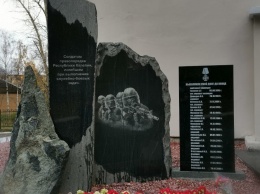 В Петрозаводске открыли памятник солдатам правопорядка, погибшим на службе