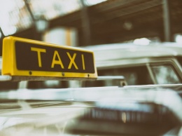 Профессия таксист оказалась подвержена риску исчезновения в России