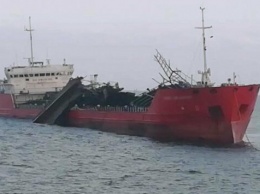 В МЧС Крыма рассказали о взрыве на танкере в Азовском море