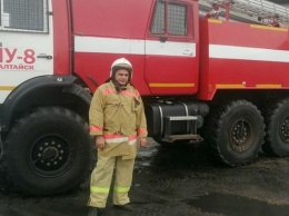 Сотрудник УФСИН на Алтае спас из огня 94-летнюю бабушку