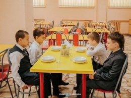 Введение «шведского стола» в школах поддержали жители Чебоксар