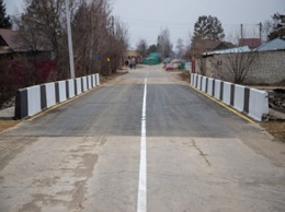 Дорожники закончили мост в Верхнеблаговещенском