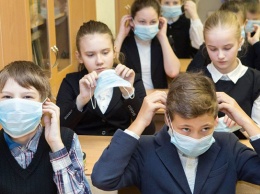Дети заражаются коронавирусом в 12 раз реже взрослых
