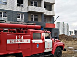 В Барнауле произошел пожар на стройке