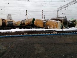 Прокуратура начала проверку после схода 30 вагонов с рельсов под Новосибирском