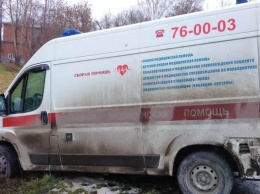 Два медика пострадали в ДТП со скорой помощью в Кемерове
