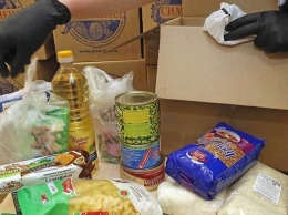 Малообеспеченные школьники Новокузнецка получат продуктовые наборы