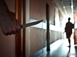 Подросток из Кузбасса угрожал продавцу ножом ради колбасы