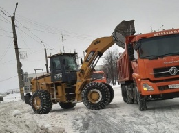Снегоуборочная техника задействована во всех районах Барнаула