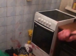 Все в крови: драка на ножах произошла в квартире в Кузбассе
