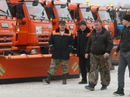 Дорожные службы Алтайского края основательно подготовились к сезону метелей и гололеда