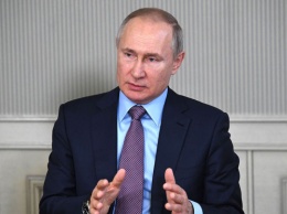 Путин поручил проводить вакцинацию от COVID-19 на следующей неделе