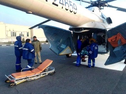 Тяжелобольную девочку на вертолете доставили в больницу Белгорода