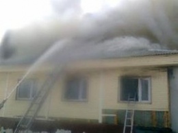 В Югре в результате пожара в жилом доме погибли 3 человека. Прокуратура проводит проверку