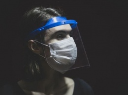 Японские ученые опровергли пользу альтернативного маске средства защиты от COVID-19