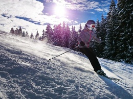 На Алтае открыл зимний сезон горнолыжный курорт «Манжерок»