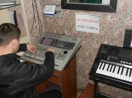 Берегись, Бутырка: осужденные алтайской колонии готовят первый музыкальный альбом в новой студии звукозаписи