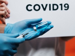 "Прививаться не следует": Попова рассказала о ненужности вакцинации от COVID-19 для отдельной категорий граждан