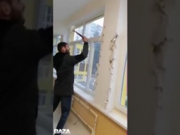Рабочий устроил погром в ремонтировавшейся школе в Крыму