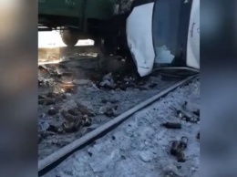 ДТП с "ГАЗелью" и грузовым поездом произошло в Кузбассе