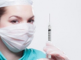 Гинцбург заявил о необходимости убедить россиян пройти вакцинацию от коронавируса