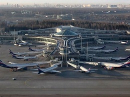 В московском Шереметьево приземлился самолет из Симферополя с трещиной лобового стекла