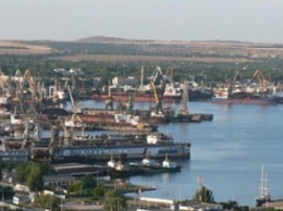 Великобритания разрешила своим судам заходить в порты Крыма и платить за услуги