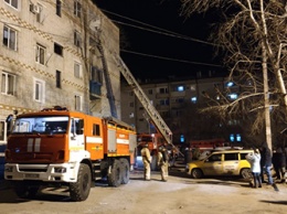 Ночью в Белогорске загорелась квартира в пятиэтажке