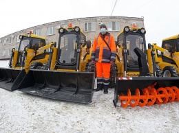 На дороги Барнаула выйдет новая снегоуборочная техника